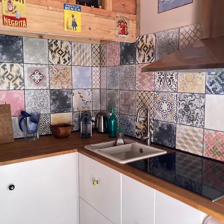 La Charmante Petite Maison 2 A 2,5km Prázdninový dům *