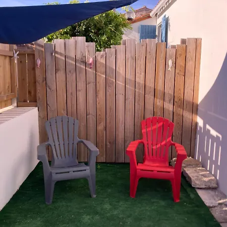 La Charmante Petite Maison 2 A 2,5km Plage