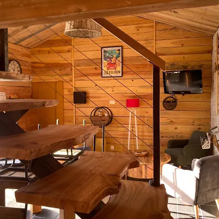 別荘 La Charmante Petite Maison 2 A 2,5km *